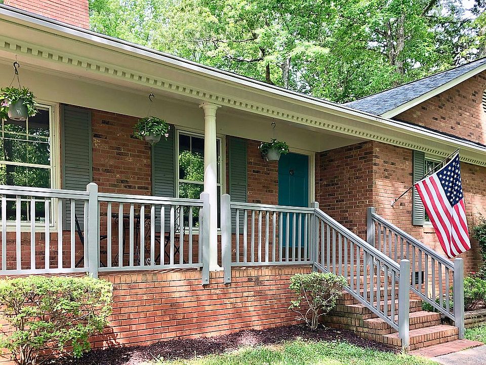 1st image of 3926 Peggy Ln