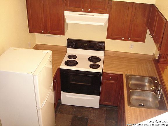 4th image of 1809 BUDDING BLVD #1809