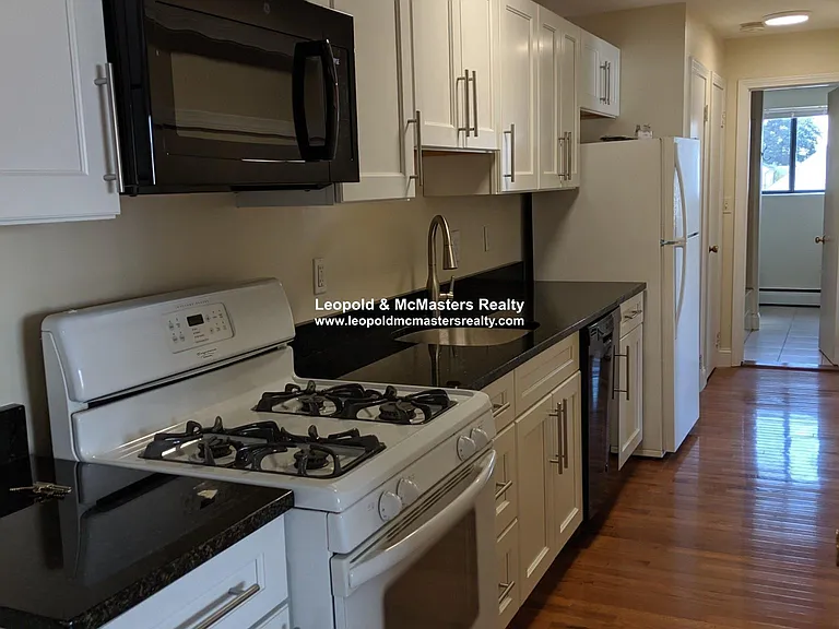 81 Litchfield St #15 — Photo 2