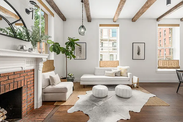 Sold by Compass | media 35