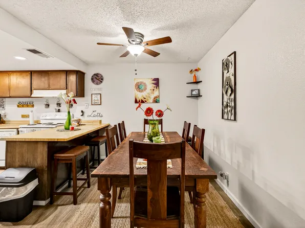 Whispering Trees Apartments, 1501 N Cherry St #73e3ebddf, Chico, CA 95926