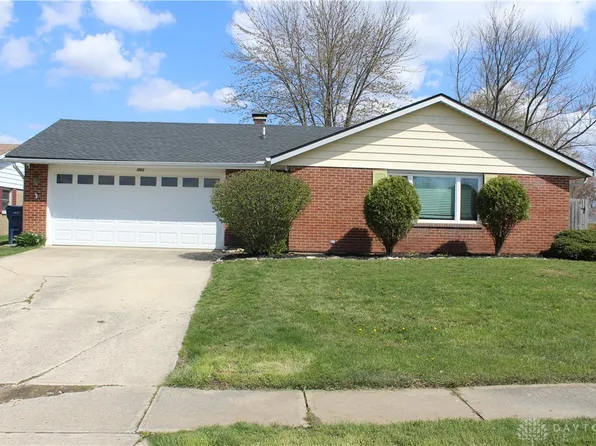 1803 Wilshire Dr, Piqua, OH 45356