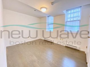 24 Queensberry St #D-1, Boston, MA 02215