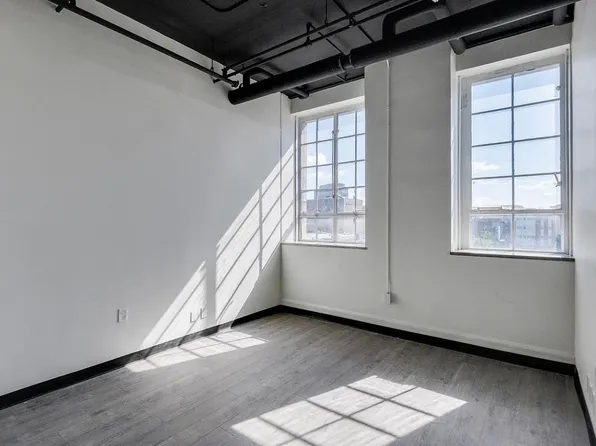 620 S 3rd St #309, Louisville, KY 40202