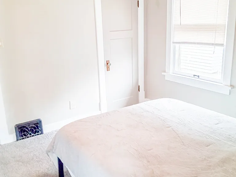 29 Burlington Ave — Photo 29