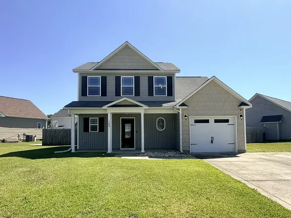 145 Harcourt Pl, Raeford, NC 28376