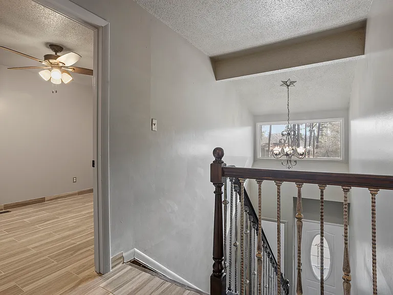 602 Dylan Ct — Photo 17
