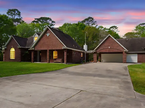 15524 Jim Branch Rd, Old River Winfree, TX 77535