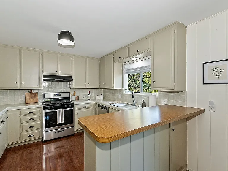 26319 Jacqueline Rd — Photo 17