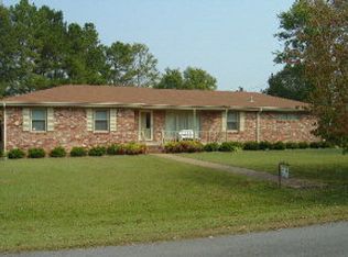 111 Highsmith Ct, Russellville, AL 35654