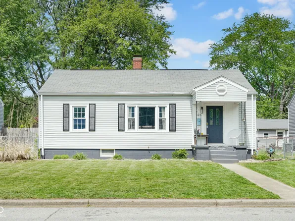 606 W 7th St, Seymour, IN 47274