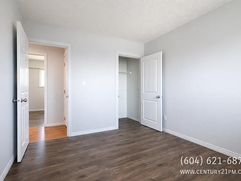 33123 6th Ave #UPPER — Photo 7