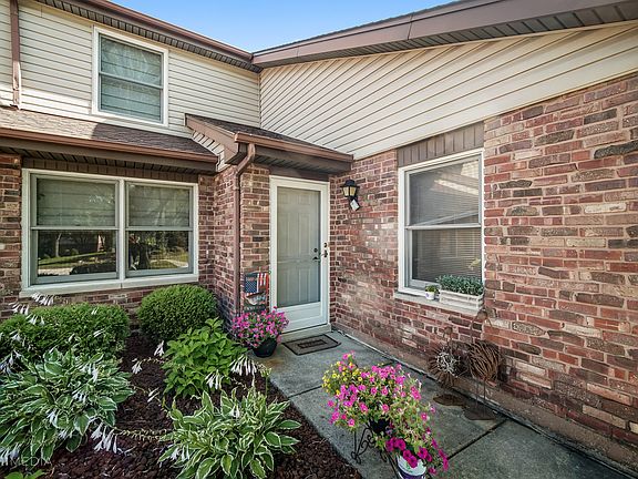 3rd image of 14302 Clearview Ct