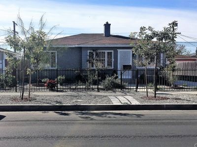 1240 E 106th St, Los Angeles, CA, 90002