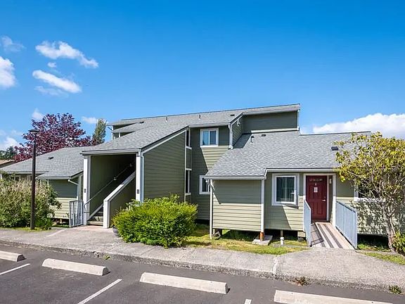 2nd image of 235 SW Alder Ave #9614