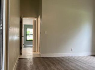 704 Lochwick Ter #9, Palm Beach Gardens, FL 33418