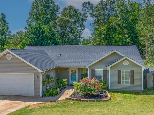 10 Sunset Mountain Ct, Travelers Rest, SC 29690