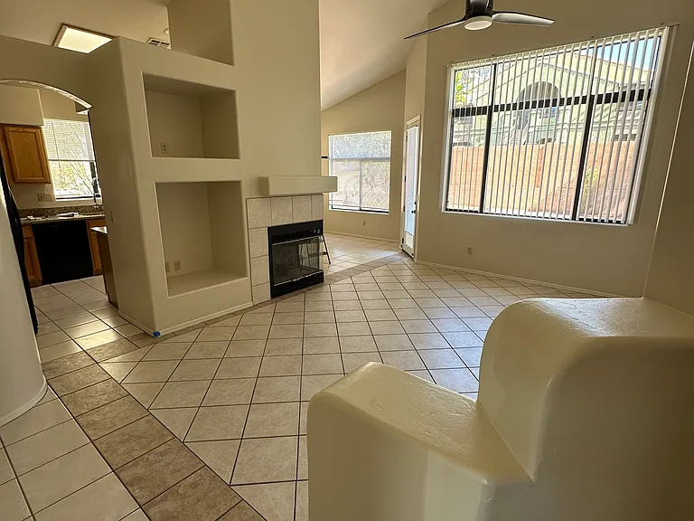 2920 N Sky Post Rd — Photo 7