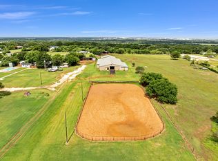 1901 Melissa Ln, Cleburne, TX 76031
