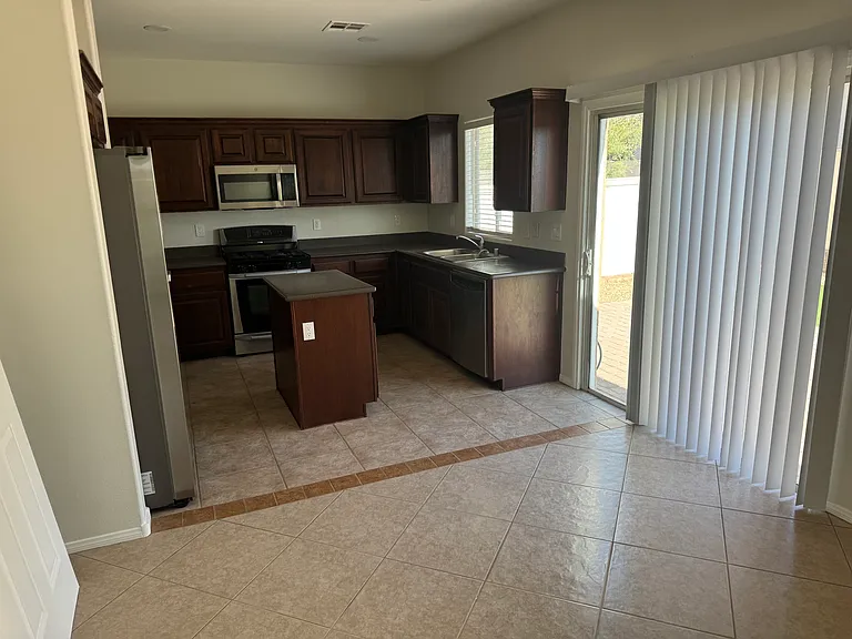 628 Bengal Bay Ave — Photo 9