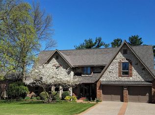 2425 E Raynell St, Springfield, MO 65804