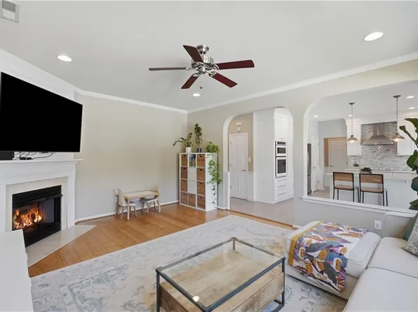 5049 Ocean Way, Norfolk, VA 23518