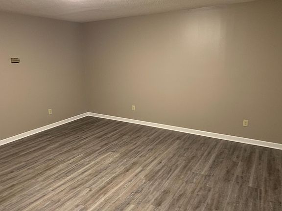 2nd image of 220 McDaniel Dr APT 1