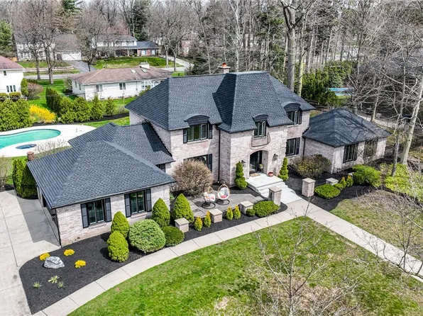 200 Deer Run Rd, Buffalo, NY 14221