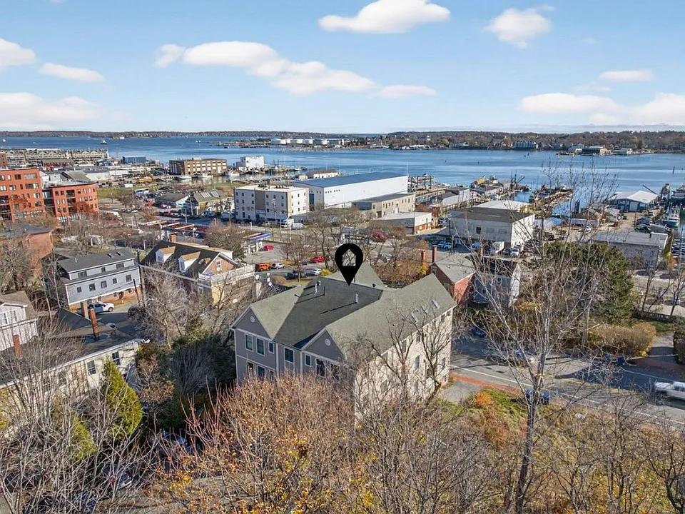 16 Guilford Ct #3B