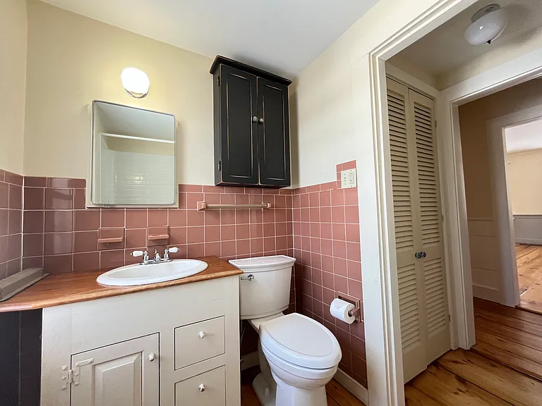 First floor 3/4 bathroom