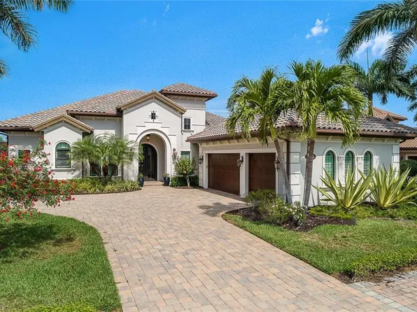 6652 Costa CIR, NAPLES, FL 34113