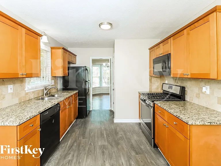 1948 Winding Creek Ln SW — Photo 10