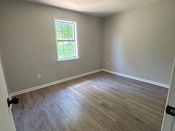 3rd image of 207 Highland St APT 4
