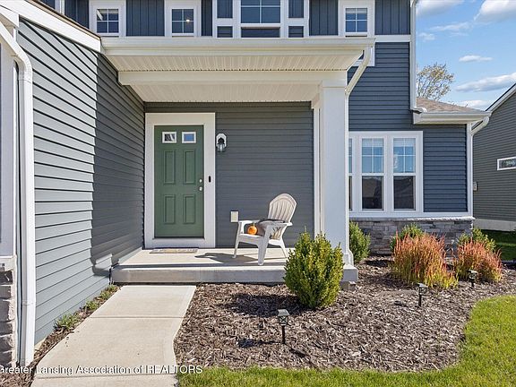 2nd image of 1456 Badlands Dr