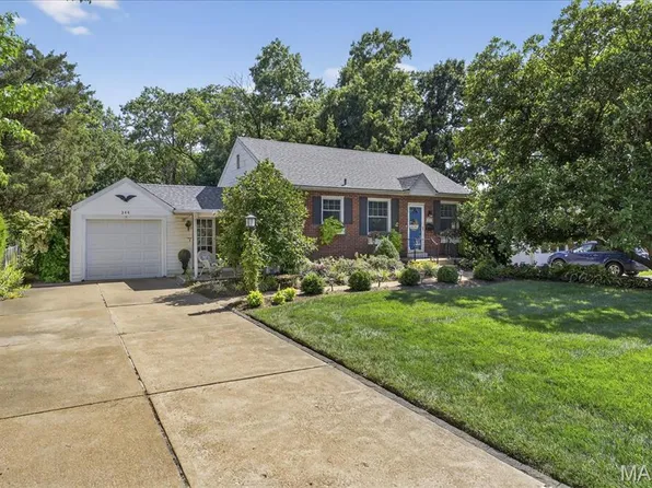 344 Fairway Ln, Saint Louis, MO 63122
