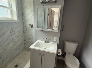 293 Crescent St #2W, Fall River, MA 02720