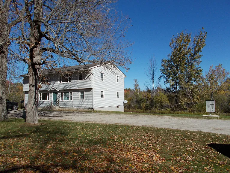 100 Robinson Rd — Photo 13