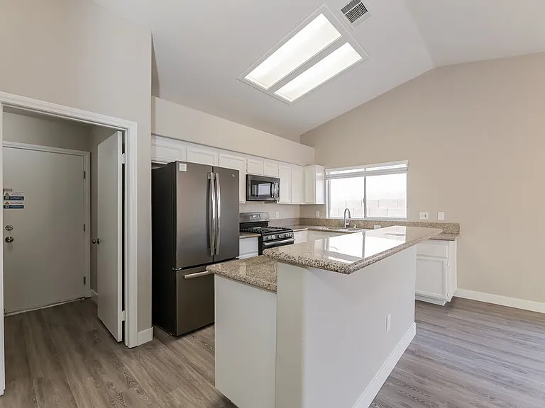 118 Sugarbush Ln — Photo 8