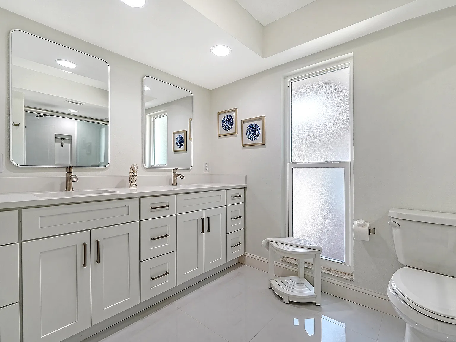 3 bed, 1750 sqft, $6,700 — Photo 4