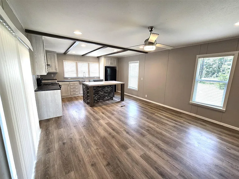 215 Buffalo Way — Photo 14