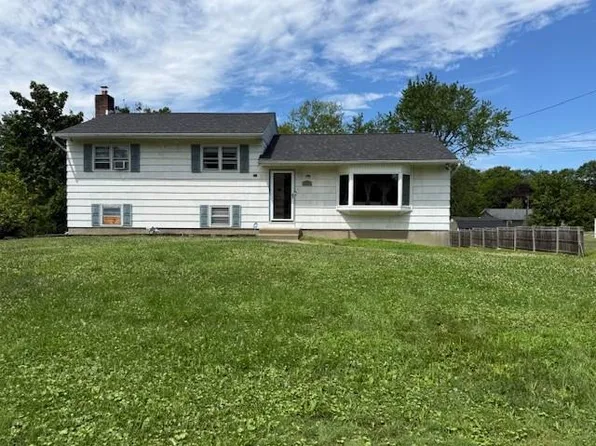 21 Carriage Drive, Newburgh, NY 12550