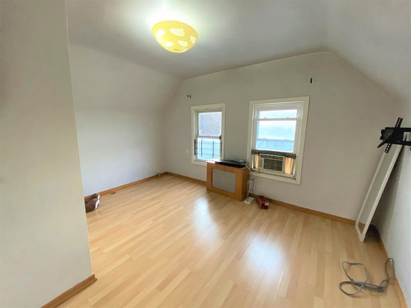 2nd image of 1814 Avenue V #3