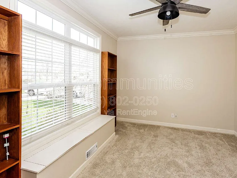 8240 Talbot Cir — Photo 20