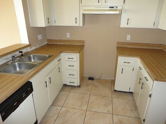 4th image of 9338 Dubois Blvd