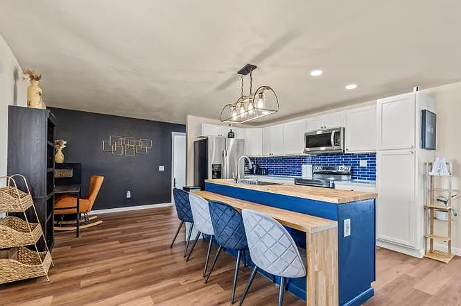 4 bed, 1565 sqft, $1,000 — Photo 2