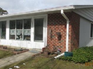 227 Blackpool Ct UNIT F, Ridge, NY 11961