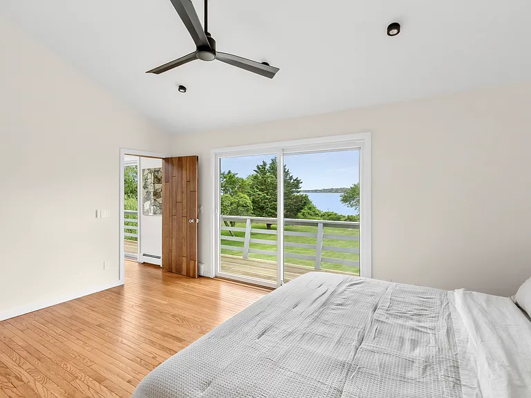 80 Old West Lake Dr — Photo 6
