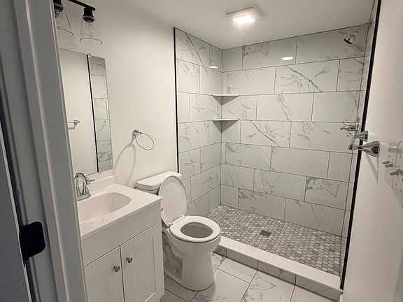 2nd image of 433 Linwood Ave #1