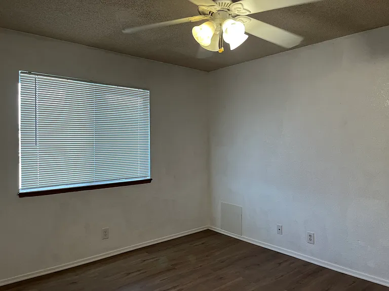 16413 Solvang Ave — Photo 13