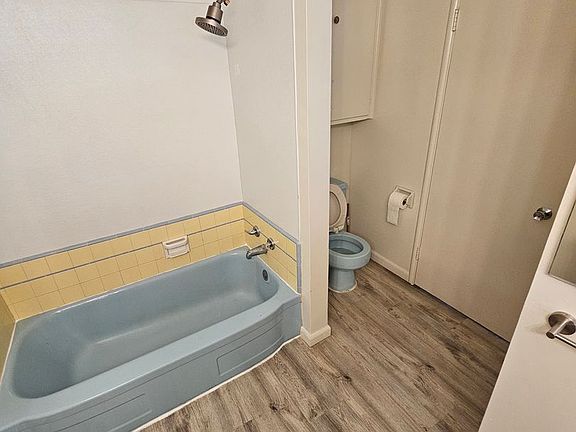 5th image of 620 N Beatrice Dr